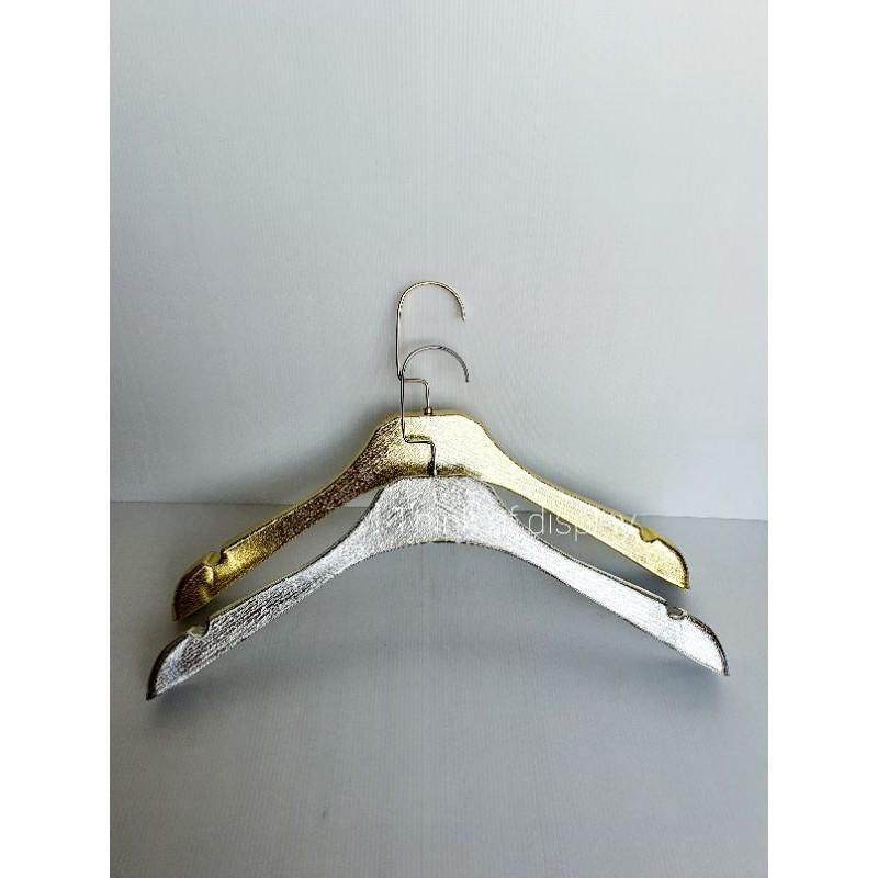 ไม้แขวนเสื้อพลาสติก ไม้แขวนเสื้อบ่าหนา สำหรับผู้ใหญ่ สีเงิน/สีทอง แพ็คละ 12 ชิ้น No.688 - thumbnail 4