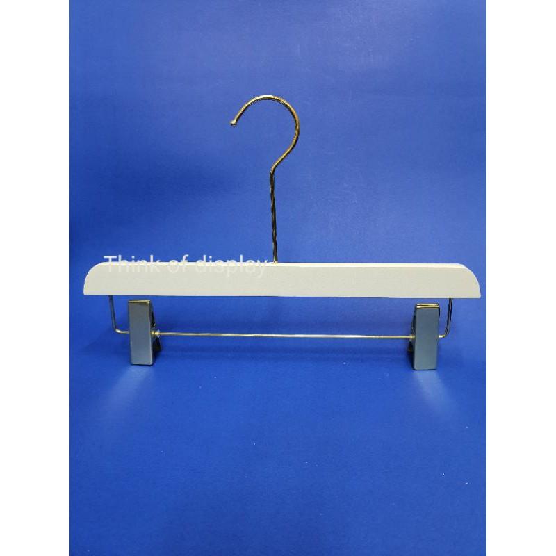 ไม้แขวนกางเกง ไม้สีขาว DU08-w ไม้หนีบกางเกง กระโปรง (แพ็ค 6 อัน/12 อัน) - thumbnail 2