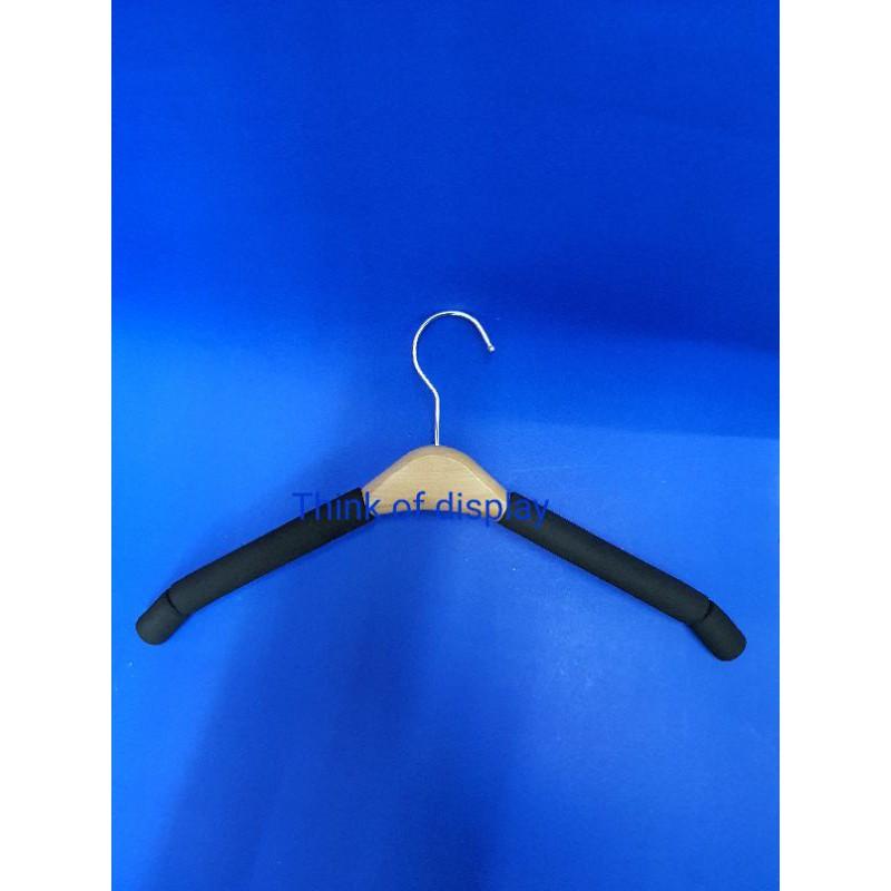 ไม้แขวนเสื้อฟองน้ำหัวไม้ ไม้แขวนเสื้อนวม แพ็คละ 12 อัน - thumbnail 5