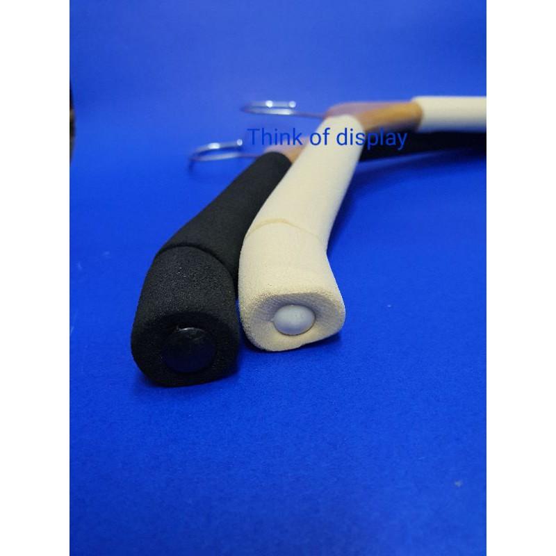 ไม้แขวนเสื้อฟองน้ำหัวไม้ ไม้แขวนเสื้อนวม แพ็คละ 12 อัน - thumbnail 2