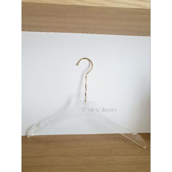 ไม้แขวนเสื้ออะคริลิคใส ไม้แขวนชุดแต่งงาน A01 แพ็คละ 1 ชิ้น/แพ็คละ 3 ชิ้น - thumbnail 4