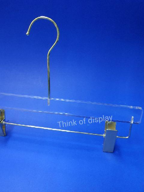 ไม้แขวนกางเกง กระโปรง ไม้หนีบอะคริลิคใส A01 ไม้แขวนไฮโซ แพ็คละ 1 ชิ้น/แพ็คละ 3 ชิ้น - thumbnail 4