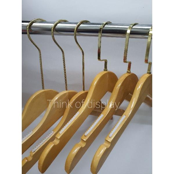 ไม้แขวนเสื้อเด็กไม้แท้ ตะขอยาว/ตะขอCสั้น  แพ็คละ 6 อันและแพ็คละ 12 อัน - thumbnail 8