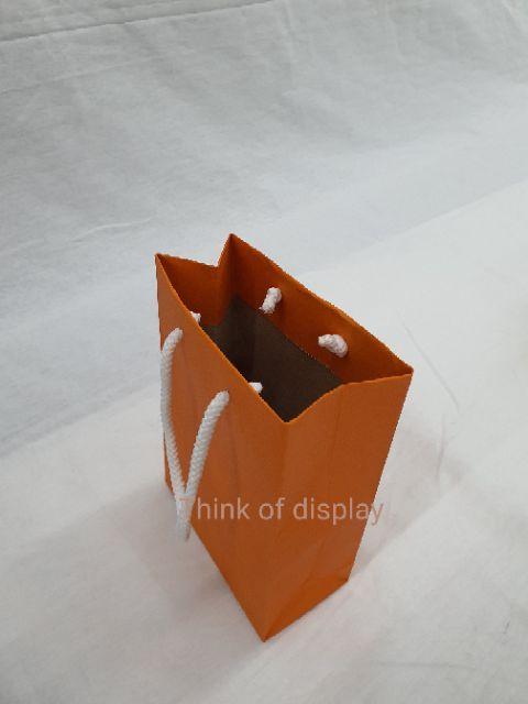 ถุงกระดาษหูเชือก #8 ถุงกระดาษสี แพ็คละ 50 ใบ - thumbnail 5