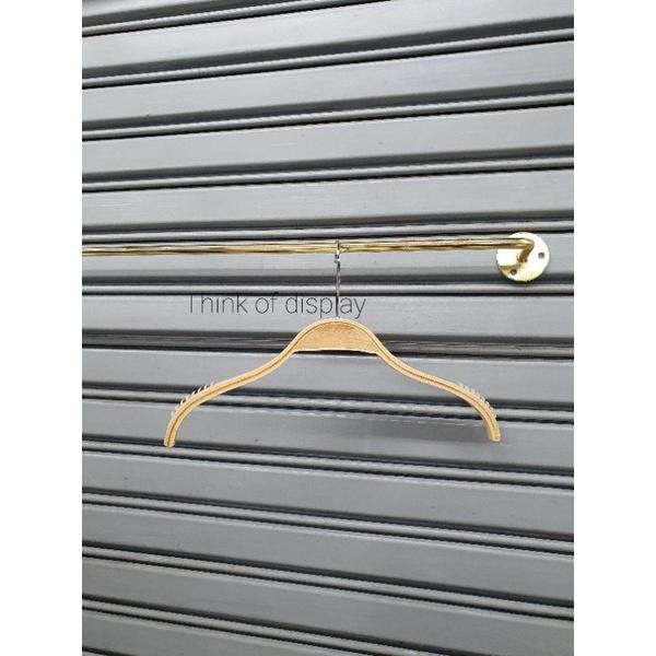 ราวแขวนผ้าติดผนังสีทอง ราวแขวนเสื้อยึดผนัง แสตนเลสสีทองเส้นกลม - thumbnail 5