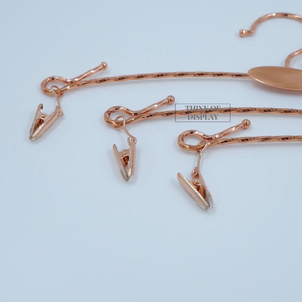 ไม้แขวนชุดชั้นใน ลายเกลียว ไม้หนีบชุดชั้นในเหล็กลายเกลียว สีทอง/สีโรสโกลด์ แพ็ค 12 ชิ้น - thumbnail 9