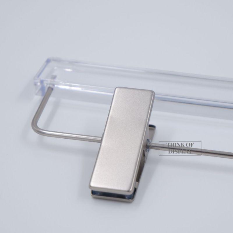 ไม้แขวนกางเกงกระโปรง ไม้แขวนพลาสติกใส PP04-1 มีคานล่าง แพ็คละ 5 อัน - thumbnail 6